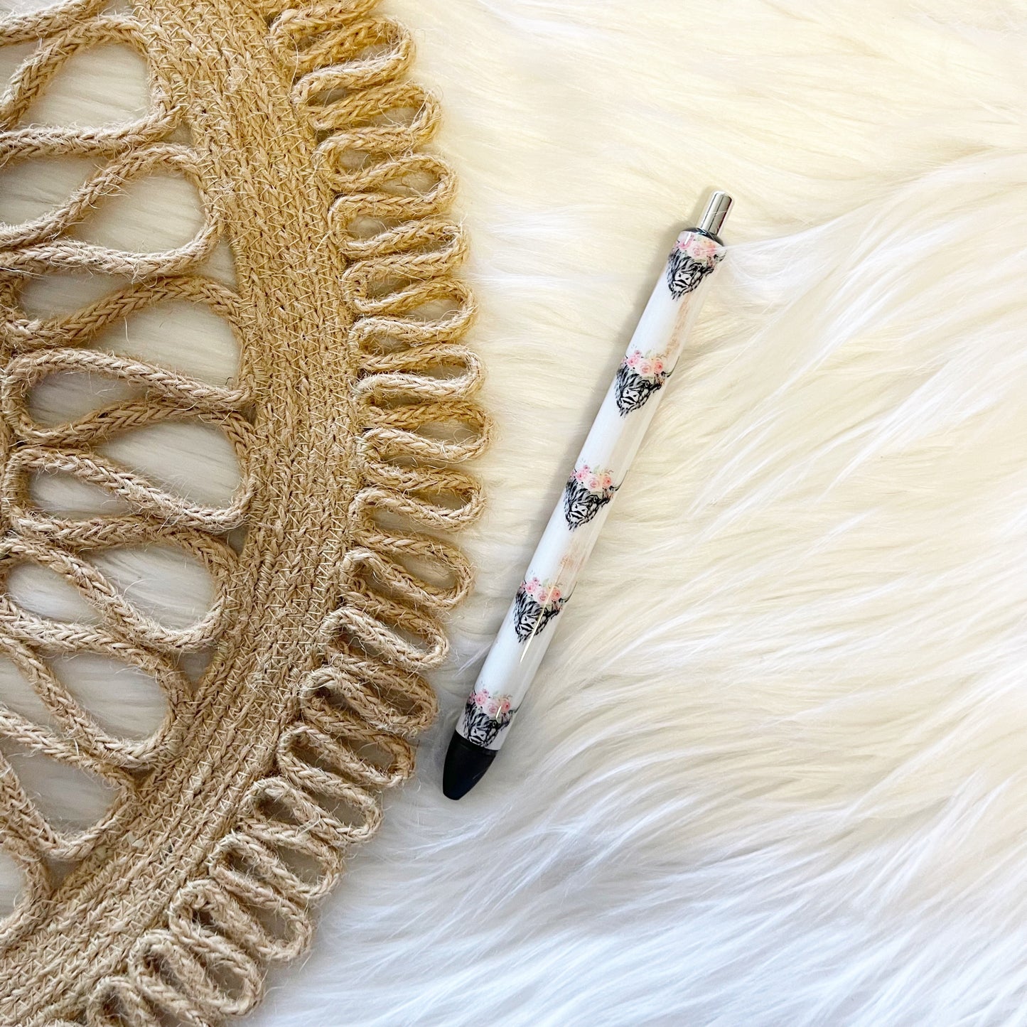 Highland Cow Wrap Pen